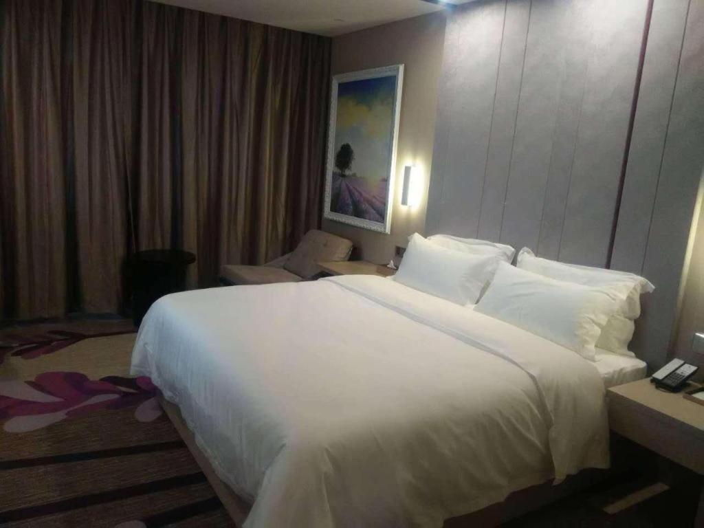 Lavande Hotel Nanchang Ai XI Hu Subway East Station Branch Exterior foto